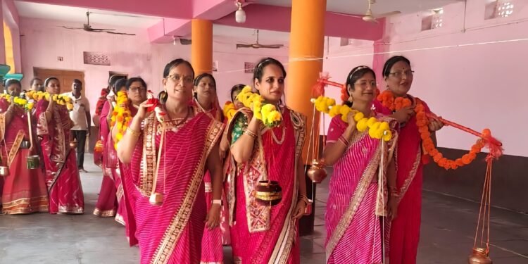 श्री हट्टेश्वर महादेवाला सहस्त्र लक्ष बेलपत्र