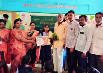 ज्युनिअर आयएएस स्पर्धा परीक्षा : राजवाडीच्या शाळेतील ३३ विद्यार्थ्यांचे घवघवीत यश