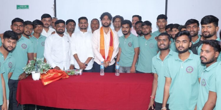शेतीचे भविष्य मिश्र फळबागेतच