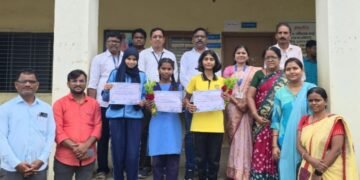 विज्ञान मेळाव्यात हर्षदा काष्टे, दिव्या, आयेशा विजेते