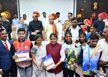 परभणी जिल्ह्याची वाटचाल विकासाच्या दिशेने