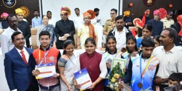 परभणी जिल्ह्याची वाटचाल विकासाच्या दिशेने