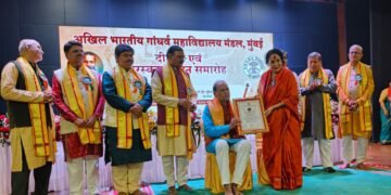 यशवंतराव चारठाणकर यांना 'पंडित विष्णू दिगंबर पलुस्कर कला गौरव' पुरस्कार प्रदान