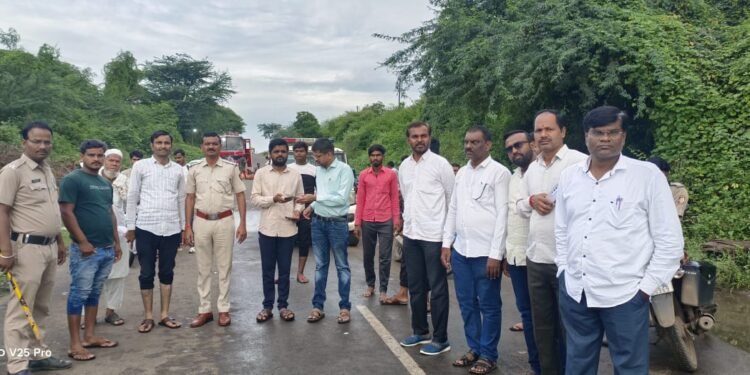 पुरात वाहून गेलेल्या एकाचा मृतदेह सापडला