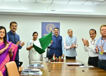 नांदेड - मुंबई 'वंदे भारत एक्सप्रेस' ने उघडले मराठवाड्याच्या समृद्धीचे द्वार : मुख्यमंत्री देवेंद्र फडणवीस