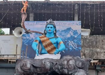 'आदर्श व्यापारी' ने जपली ६१ वर्षाची परंपरा