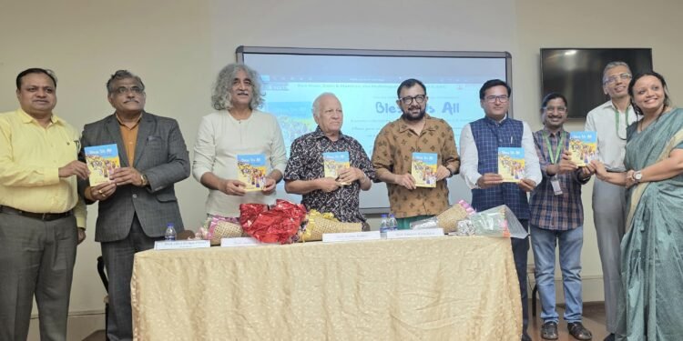वीरा राठोड यांच्या ‘ब्लेस अस ऑल’ चे प्रकाशन