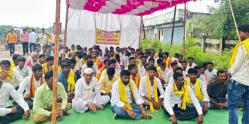 धनगर समाजाचा ‘ढोल बजाव’ चा इशारा