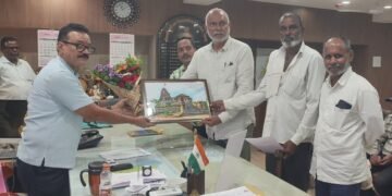 श्री गुप्तेश्वर मंदिराच्या जीर्णोद्धारासाठी जिल्हाधिकाऱ्यांनी दिले आश्वासन