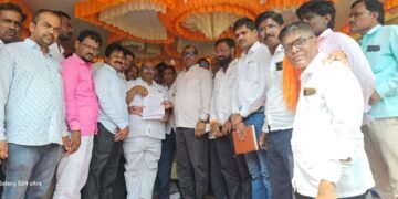 शेतकऱ्यांच्या उपोषणाला खासदार जाधव यांचा पाठिंबा