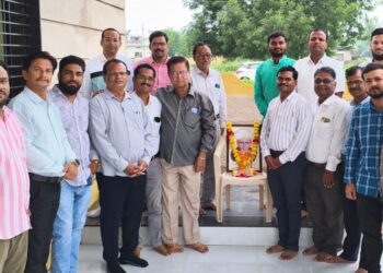 अभियंता संघटनेतर्फे विश्वेश्वरैया यांना अभिवादन