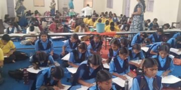 नूतन विद्यालयात शासकीय रेखाकला परीक्षा सुरू