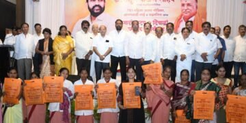 अंगणवाडी सेविका व आशा वर्कर यांचे प्रश्न सोडवण्यासाठी कटिबद्ध : आमदार डॉ. राहुल पाटील