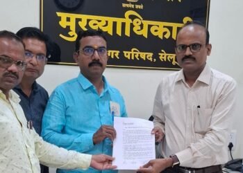 सेलू शहरात गाळयुक्त पाणी पुरवठा