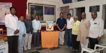 वाचनाने माणूस समृद्ध होतो : प्रा. दिलीप चव्हाण
