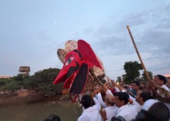 गंगाखेडात अपप्रवृत्ती पुतळ्याचे विसर्जन !