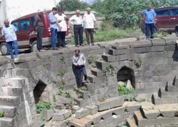 वालूरच्या बारव पुनरुज्जीवनाला गती