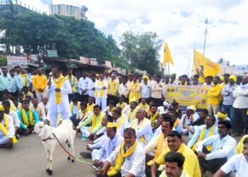 धनगर समाजाचा जिंतूरमध्ये रास्ता रोको