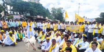 धनगर समाजाचा जिंतूरमध्ये रास्ता रोको