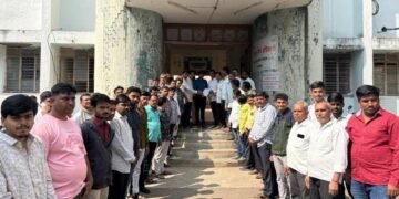 चिमुकलीवरील अत्याचाराचा सेलूत निषेध
