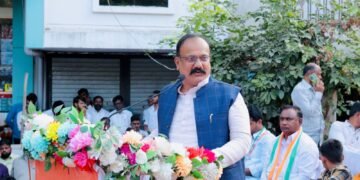 भाजपतील सत्तेच्या दलालांना जागा दाखवा