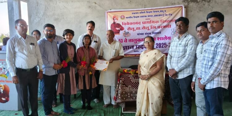 श्रीराम प्रतिष्ठानची विज्ञान प्रदर्शनात चमकदार कामगिरी