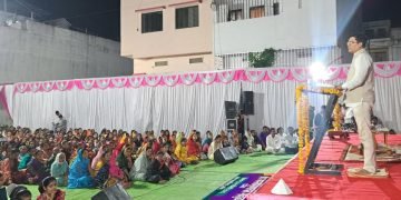अध्यात्मिकतेला सामाजिक कार्याची जोड हवी