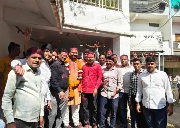 डॉ.अनिकेत जोगदंड यांच्या विजयाचा धुमधडाक्यात जल्लोष