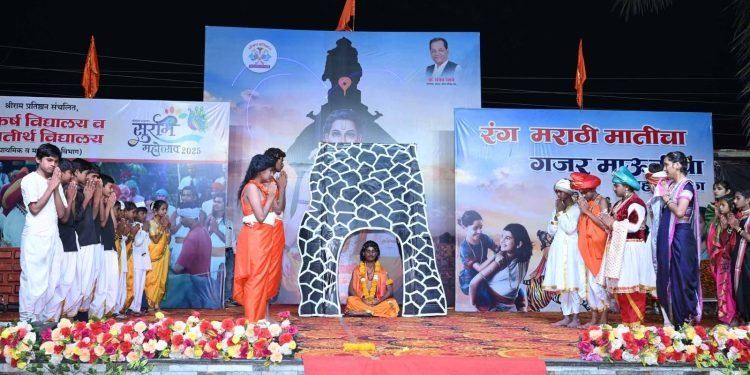 ‘गजर माऊलीचा’ महानाट्याने जिंकली मने