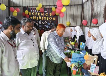 विज्ञान प्रदर्शनात विद्यार्थ्यांचा उत्स्फूर्त सहभाग