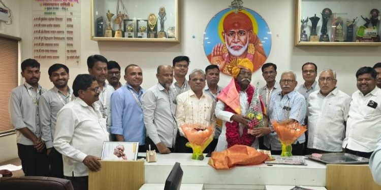 हेमंतराव आडळकर यांचा सत्कार