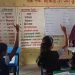 सीईओ नतीशा माथूर रमल्या विद्यार्थ्यांमध्ये