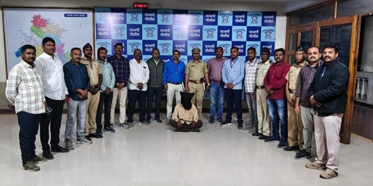 खून, दरोडा प्रकरणातील आरोपीस अटक