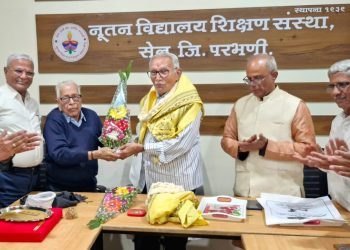 डॉ.सत्यनारायण लोया यांना जीवनगौरव पुरस्कार