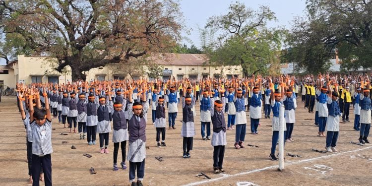 सेलूत सामूहिक कवायतीचे शानदार आयोजन