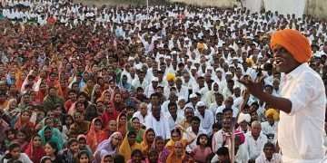 चारित्र्य हीच खरी संपत्ती : इंदुरीकर महाराज