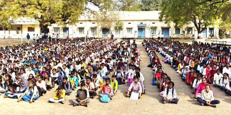 सामान्यज्ञान स्पर्धा परीक्षेस मोठा प्रतिसाद