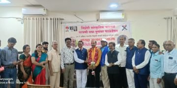 माणुसकीचा मळा फुलवा : लोकनाथ यशवंत