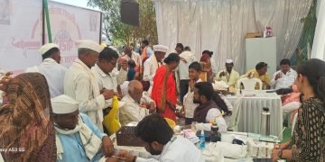 आयुर्वेदिक चिकित्सा शिबिरास भाविकांचा प्रतिसाद
