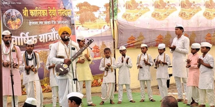 कुलदेवीचे महात्म्य जपत ईश्वराचे नामस्मरण करा