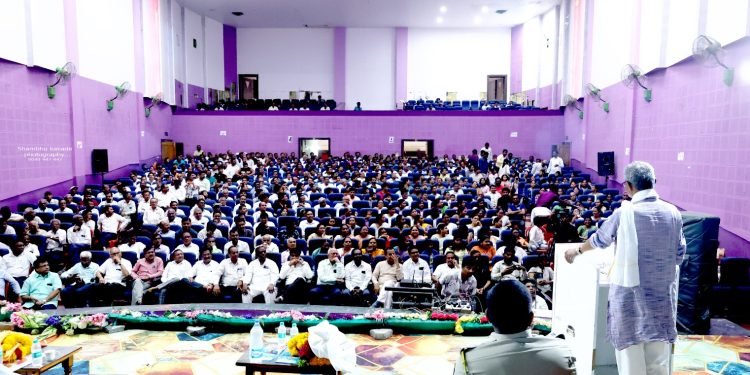 संविधान लढण्याचे, जगण्याचे हत्यार : उत्तम कांबळे