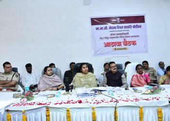 विकासकामांना गती द्या : पालकमंत्री बोर्डीकर