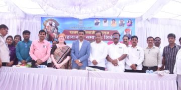 प्रशासन लोकाभिमुख व गतिमान करा