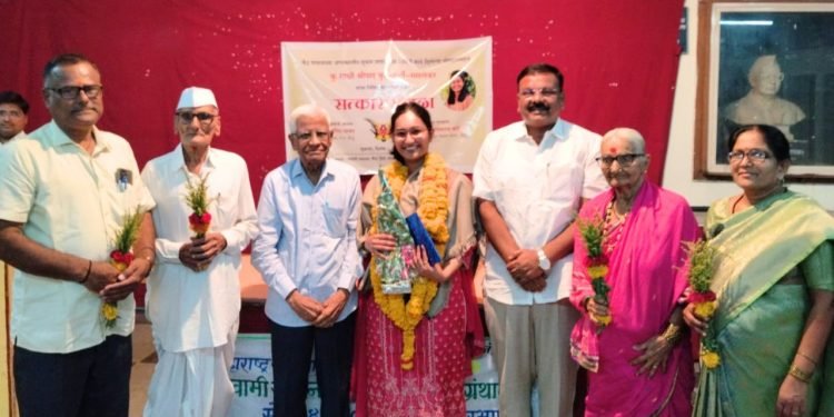 साक्षी कुलकर्णी यांनी झळकावले सेलूचे नाव