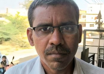 पोस्टमास्तर रमेश हेलसकर यांचे निधन