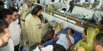 यशवाडी दुर्घटनास्थळी पालकमंत्री मेघना बोर्डीकर यांची भेट