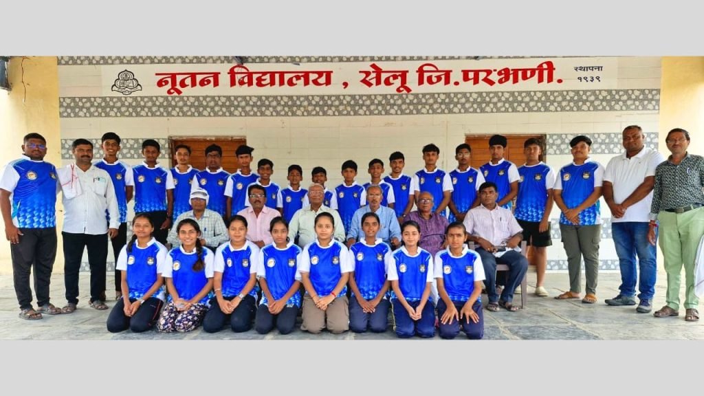परभणीचा सेपक टकरा संघ नागपूरकडे रवाना