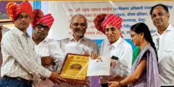 राजेंद्र सोनवणे यांना ‘मराठवाडा ‘आदर्श शिक्षक पुरस्कार’