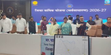 विकासकामांची गुणवत्ता व वेळेत अंमलबजावणीस प्राधान्य द्यावे : पालकमंत्री मेघना साकोरे-बोर्डीकर