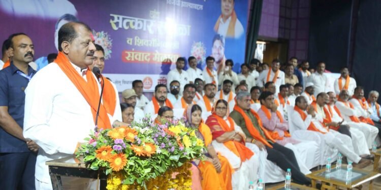 मूळ शिवसेना टिकावी म्हणून प्रवेशाचा निर्णय